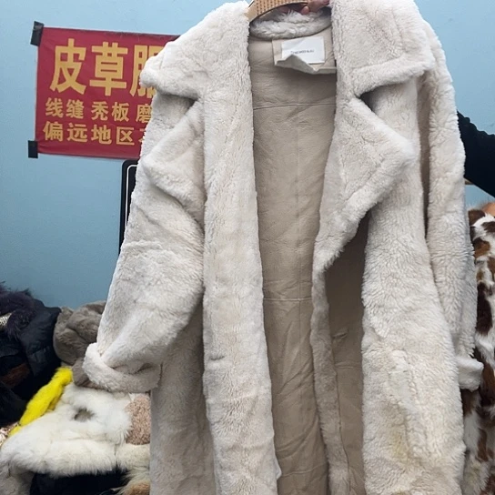 2025女款女装棉衣皮毛一体