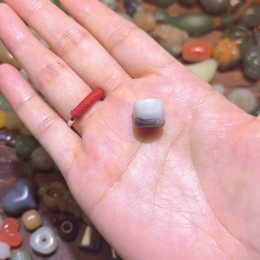 浅***月未镶嵌和田玉珠宝半成品