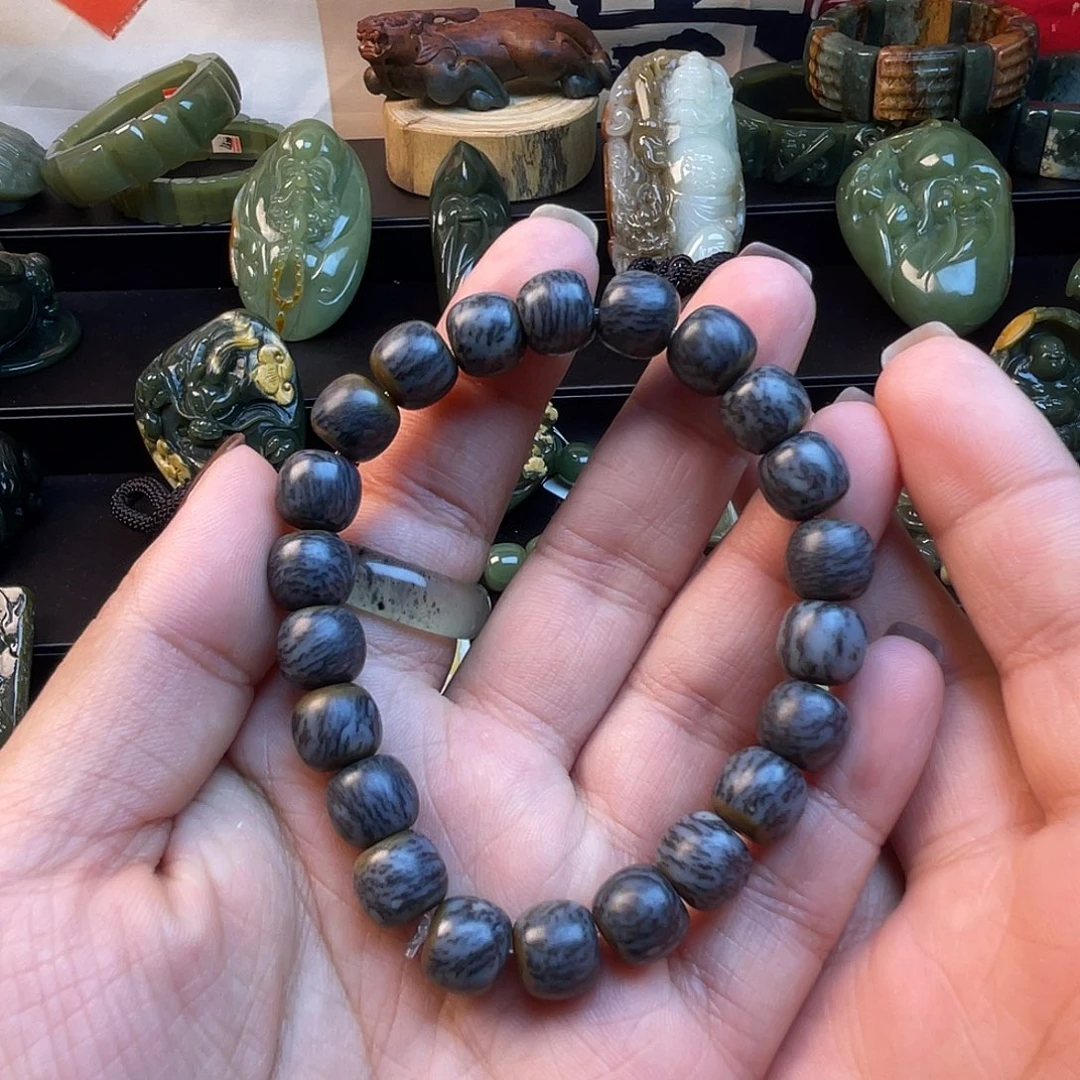 透闪石质玉未镶嵌手链