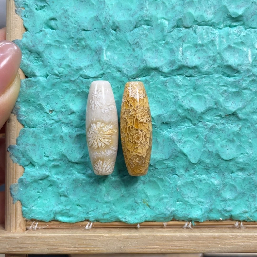 饿***饭硅化玉未镶嵌颈饰x178