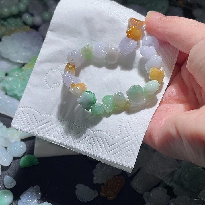 颈饰未镶嵌翡翠天