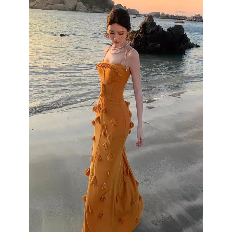 超仙氛围感海岛度假风鱼骨吊带网纱连衣裙收腰显瘦花朵礼服长裙子