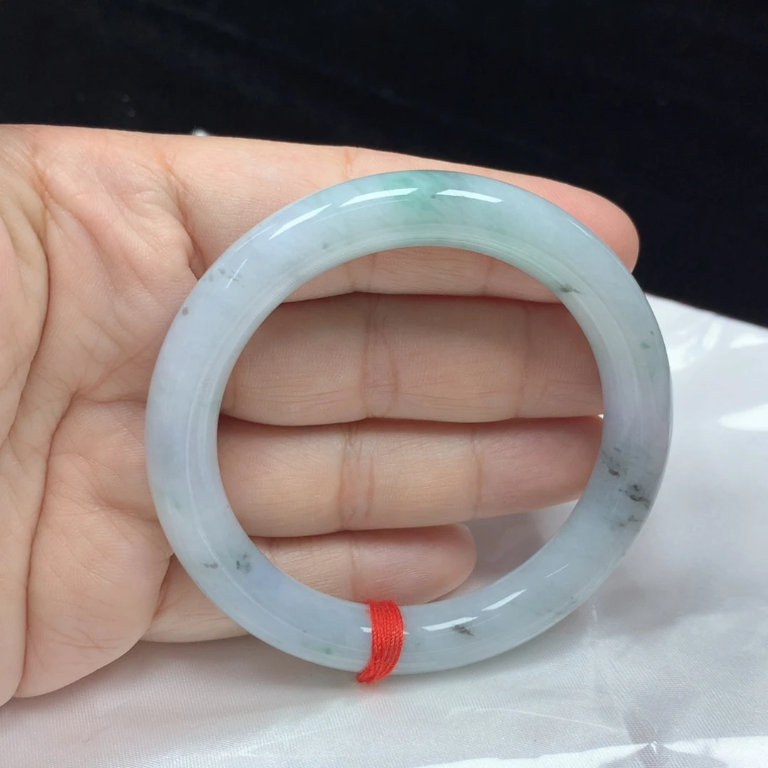 翡翠手镯（圆镯）未镶嵌55