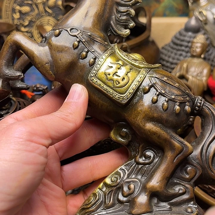 精美铜器批发档口