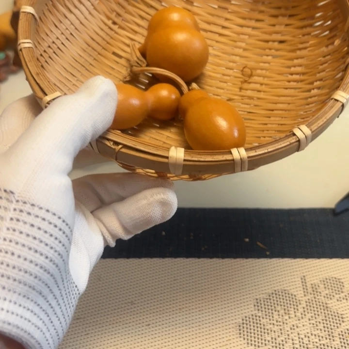 轻***奢天然手捻老皮葫芦