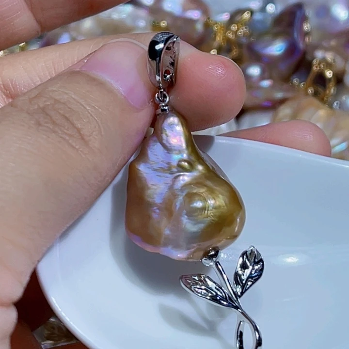颈饰未镶嵌淡水珍珠