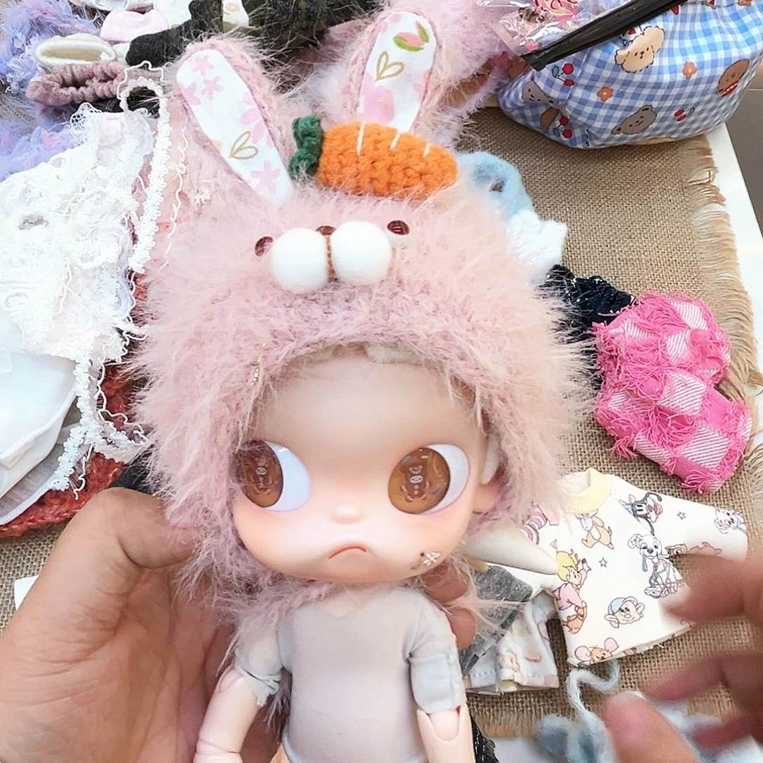 粉色兔耳朵针织帽子