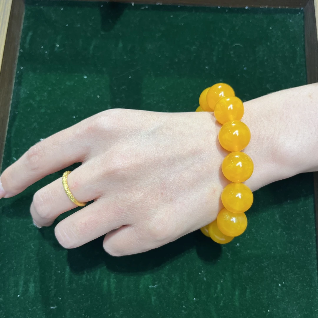 W138   【藏收级】藏族精工打磨圆珠14mm手串无杂无裂无优化