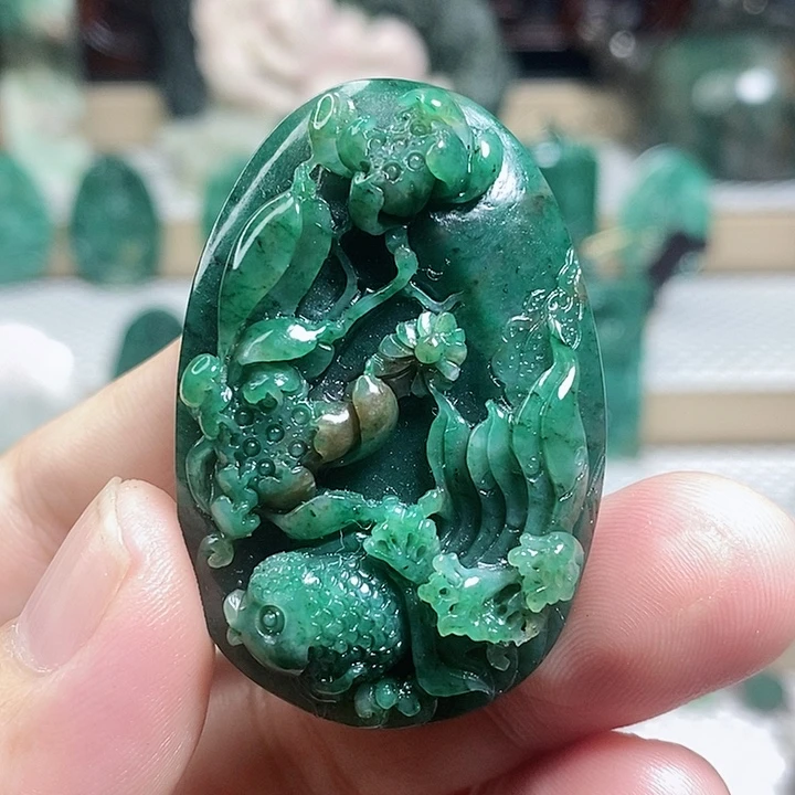 未镶嵌独山玉颈饰