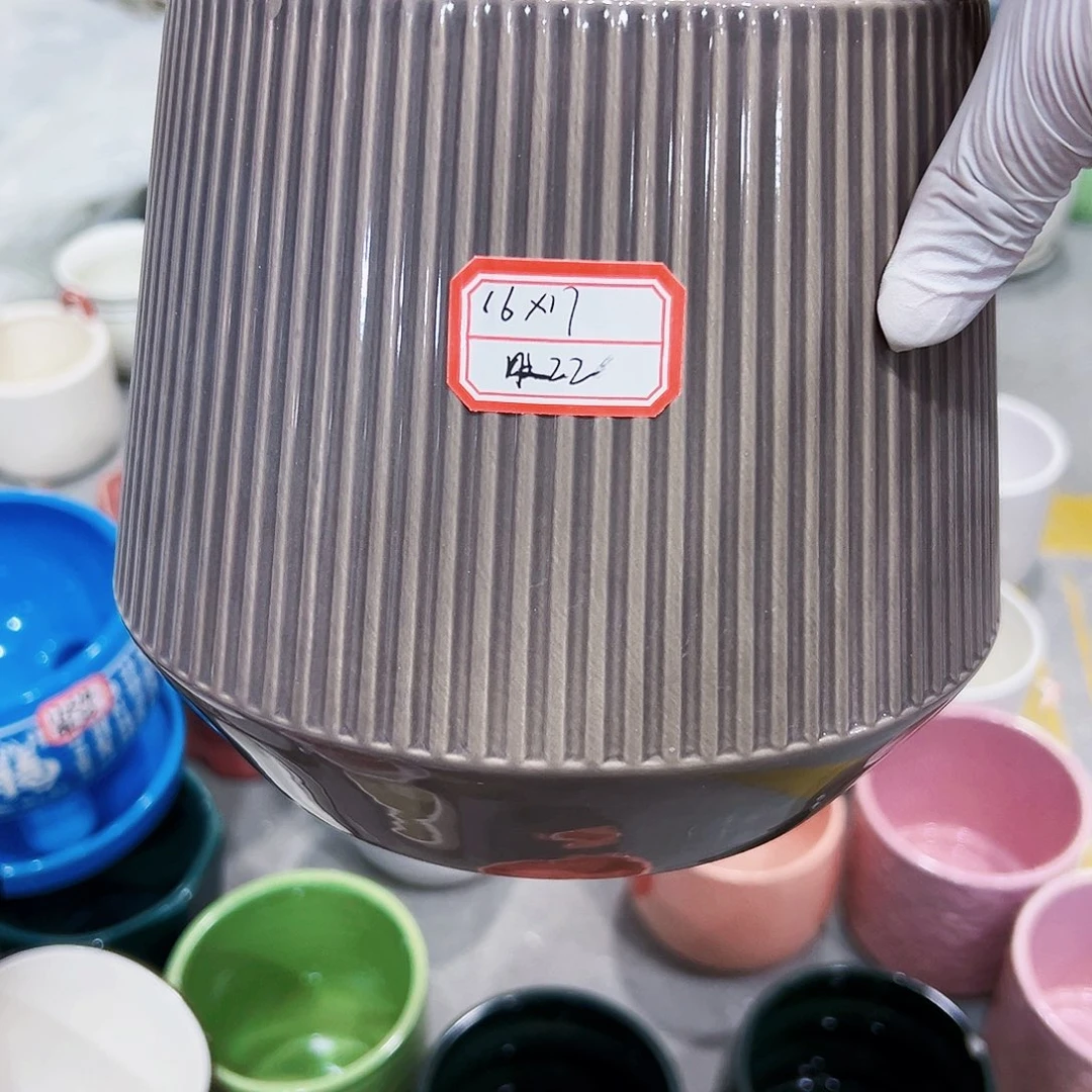 有孔外贸尾尾单陶瓷花盆凑单10米包邮