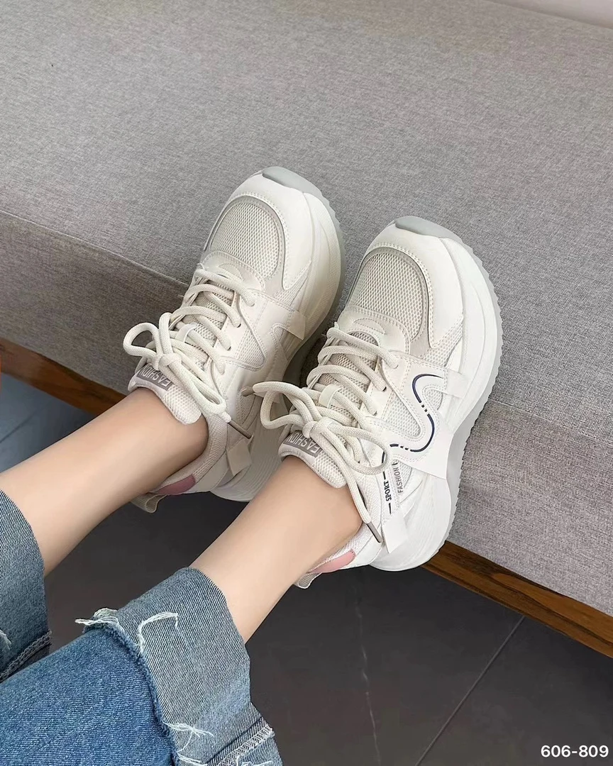 玉环鞋业四厘米阿甘鞋