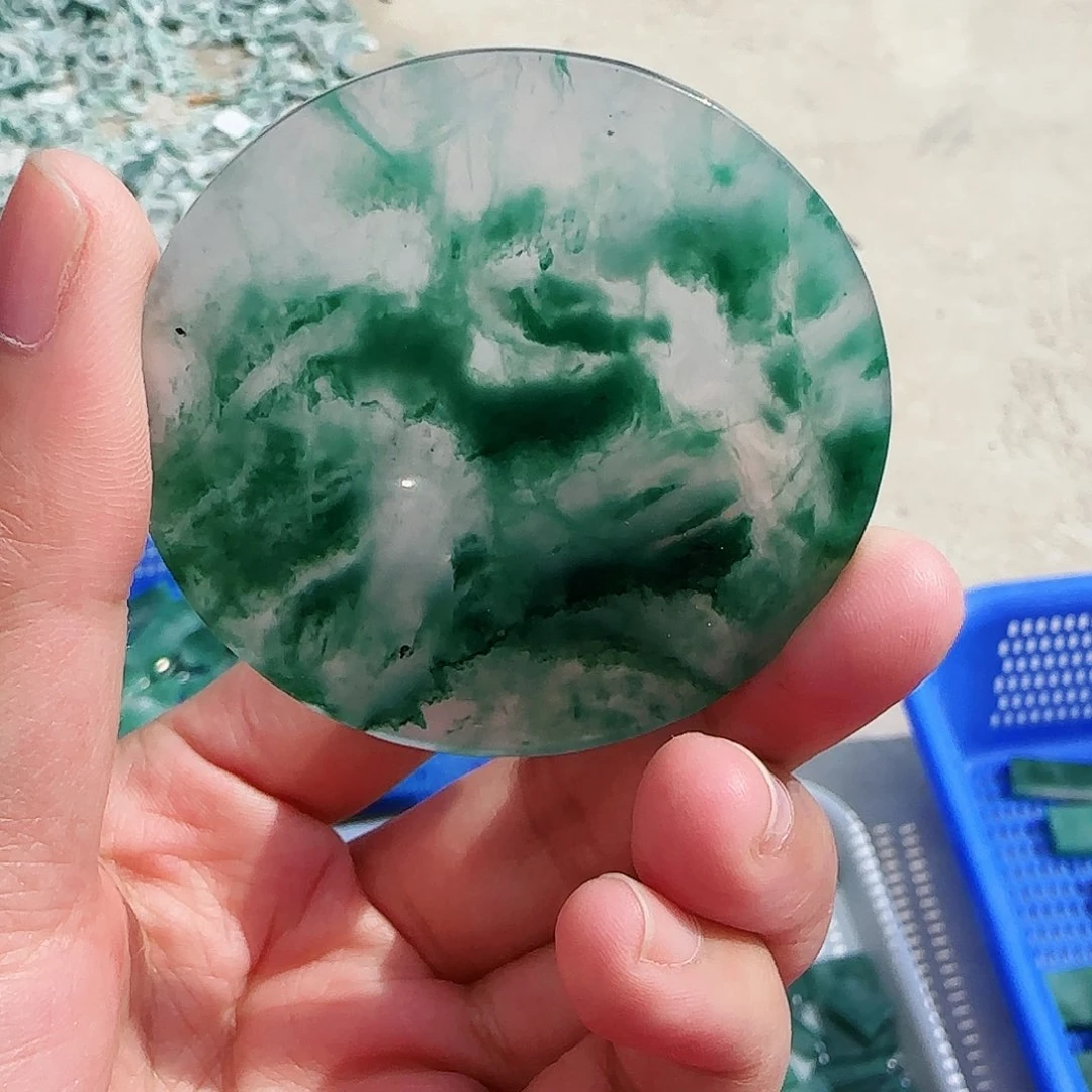 石英质玉颈饰未镶嵌