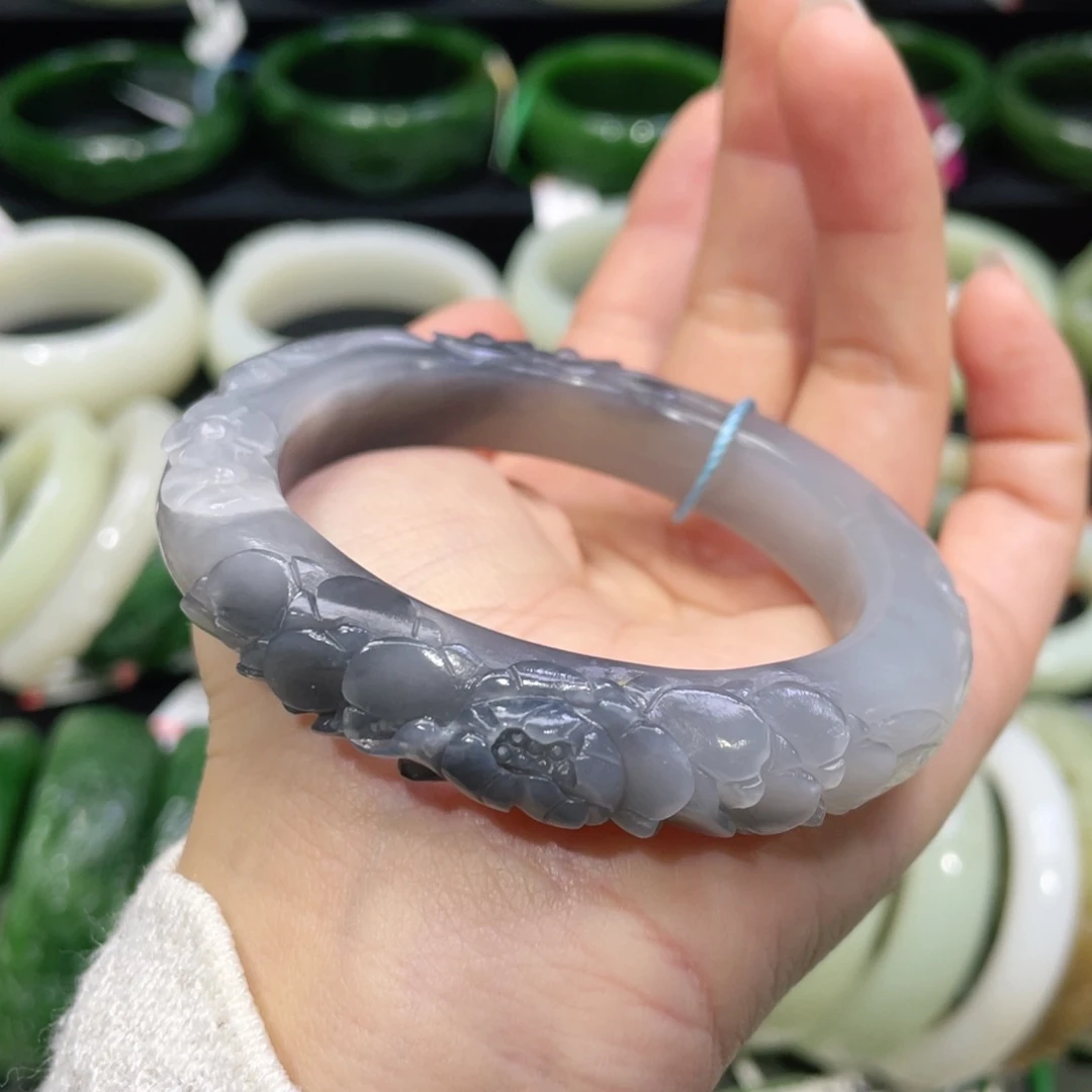 未镶嵌手镯和田玉3