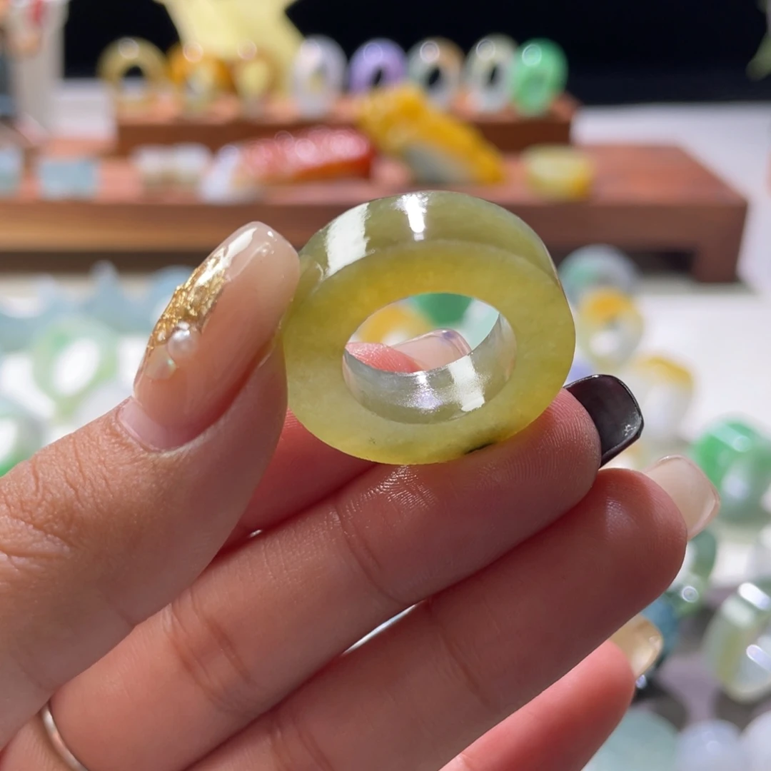 定制翡翠未镶嵌翡翠