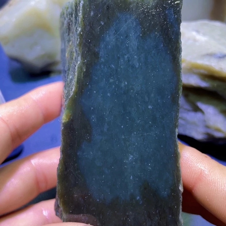 和田玉未镶嵌珠宝半成品