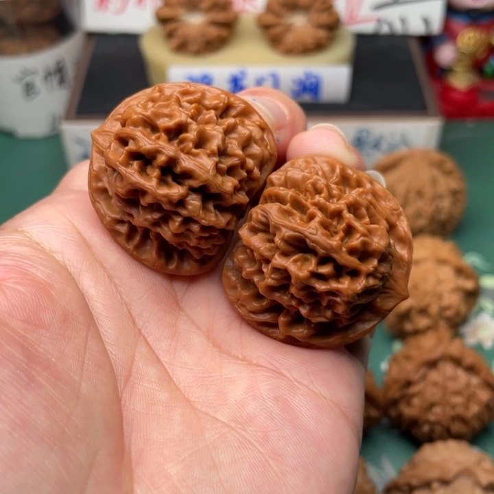 【闪购商品】文玩核桃把件36秦闷