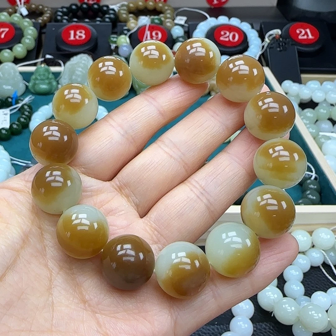 张***瓜未镶嵌手链和田玉