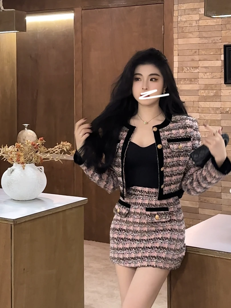 【vivi】粉色编织蝴蝶结秋冬小香风两件套套装5216