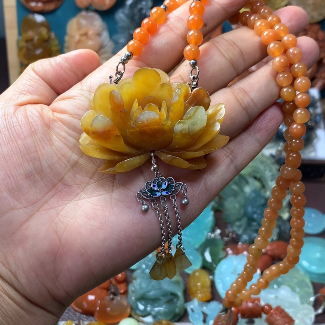 蛇纹石玉未镶嵌挂坠