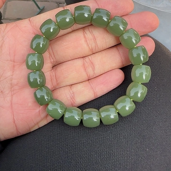 和田玉颈饰未镶嵌K****N新疆黄口一细料