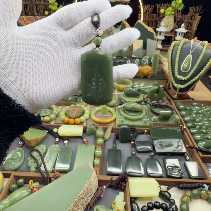 岫岩河磨玉（透闪石质玉）未镶嵌颈饰