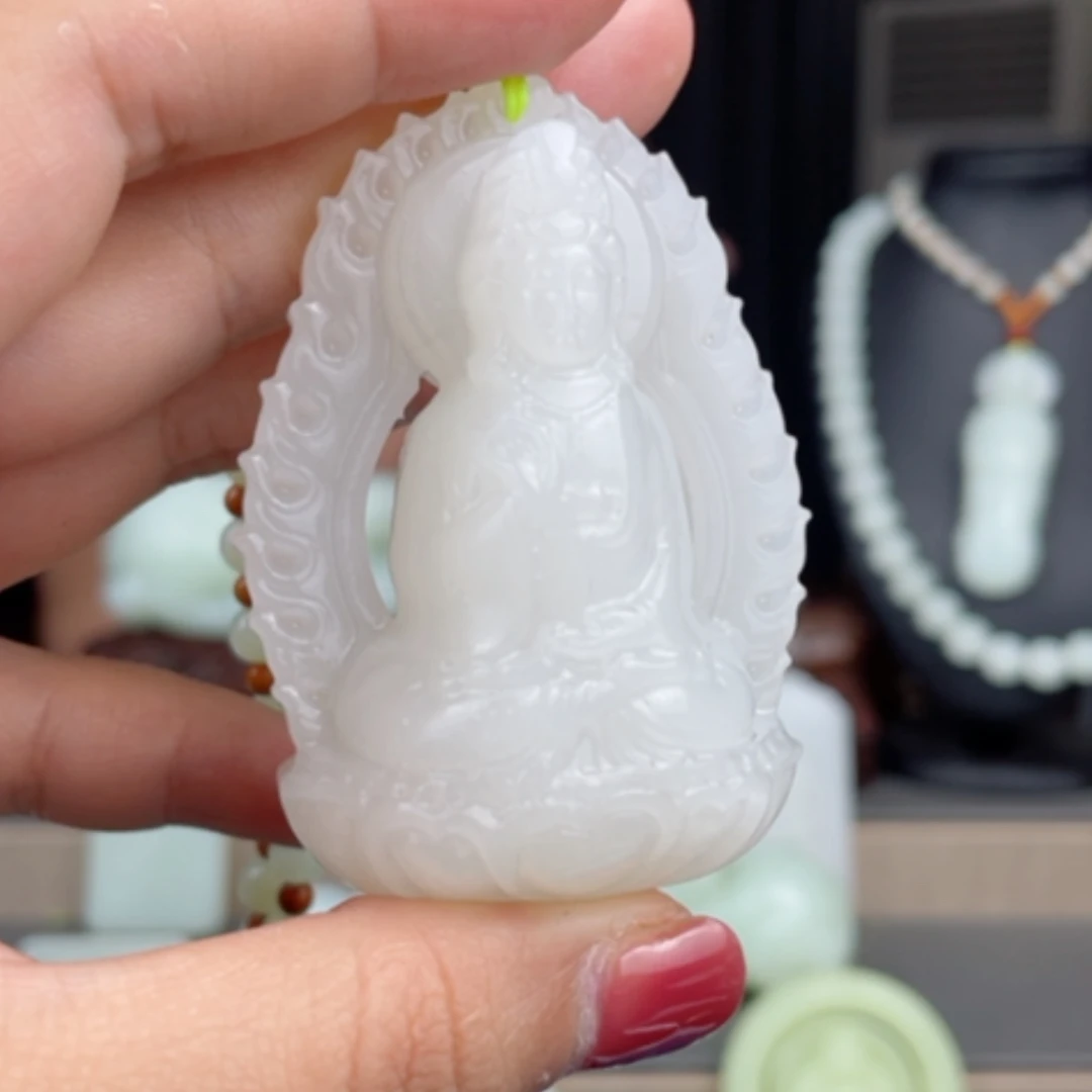 【闪购商品】颈饰未镶嵌和田玉