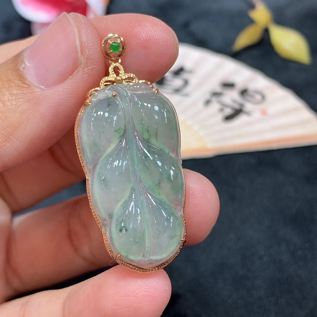 18k金天然A货翡翠飘花树叶吊坠经典轻奢时尚