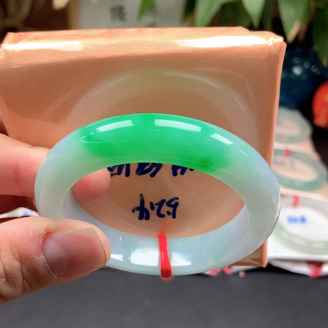 翡翠未镶嵌手镯27号