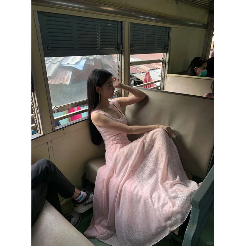 春季新款法式时尚纯欲风辣妹收腰背心连衣裙粉色显瘦小众A字长裙