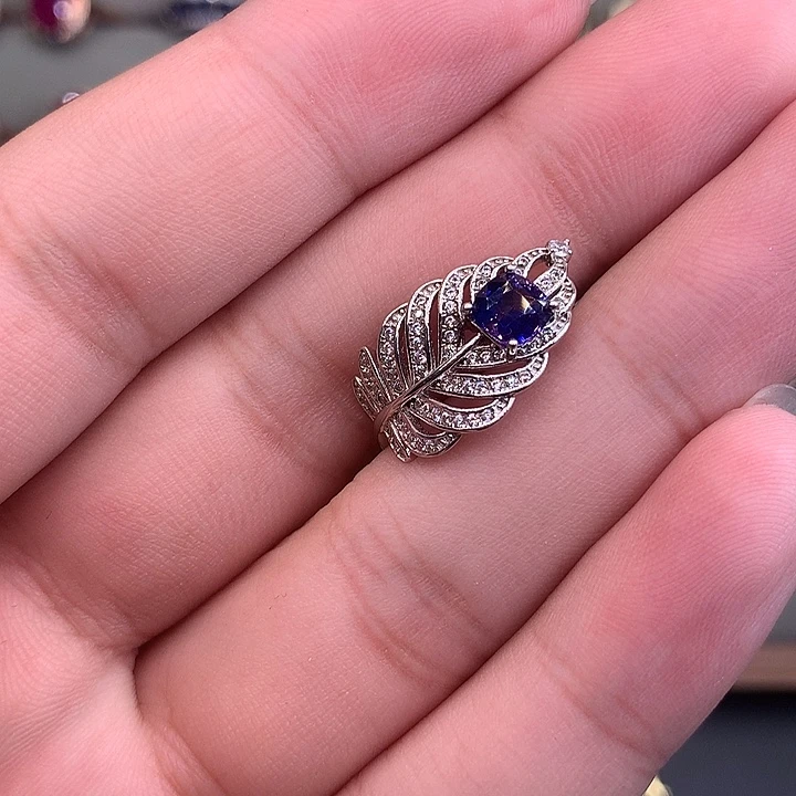 银S925镶嵌戒指蓝宝石