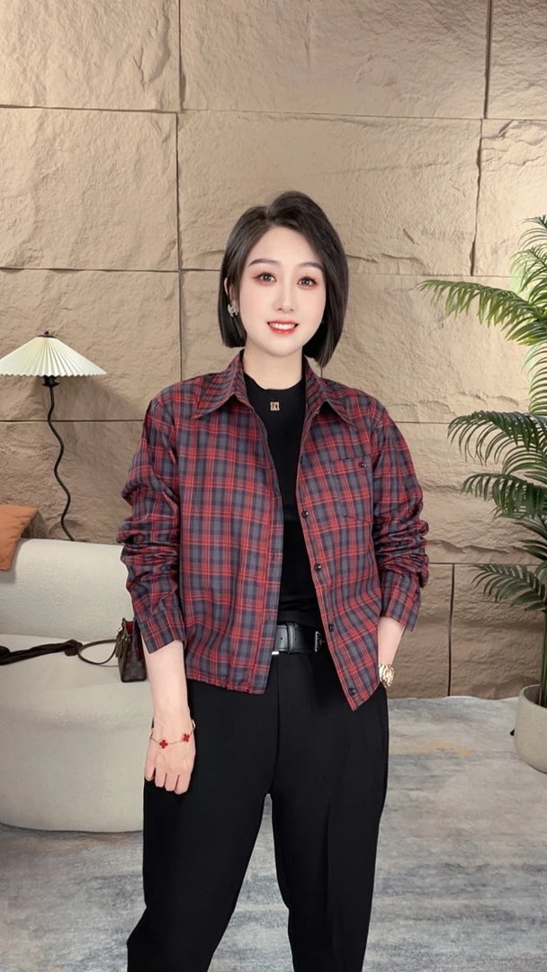 2025新款秋装复古风长袖衬衫薄外套女上衣气质百搭格子上衣衬衣