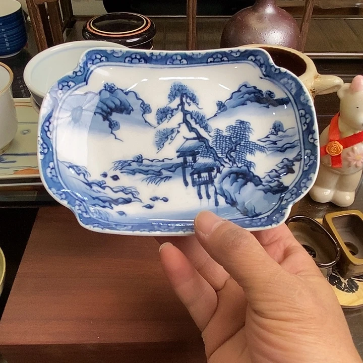 中古物品默认微瑕，谨慎参拍，满18包邮！