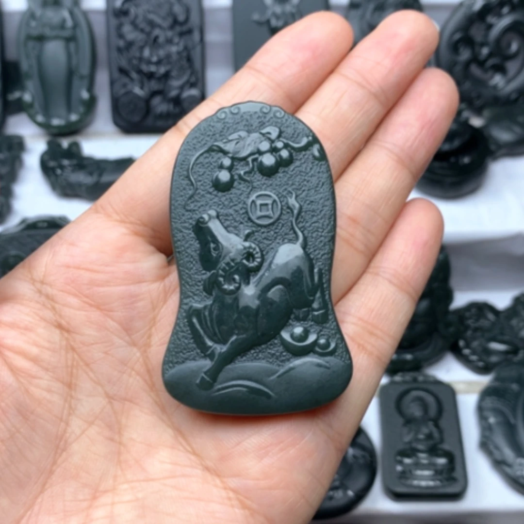 【闪购商品】颈饰未镶嵌和田玉双面雕刻