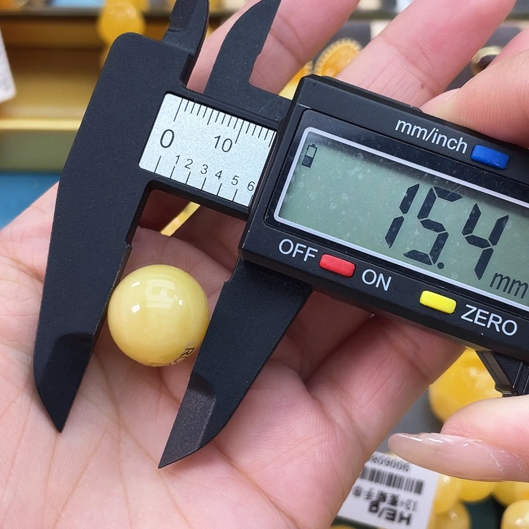 未镶嵌琥珀裸石琥珀h47