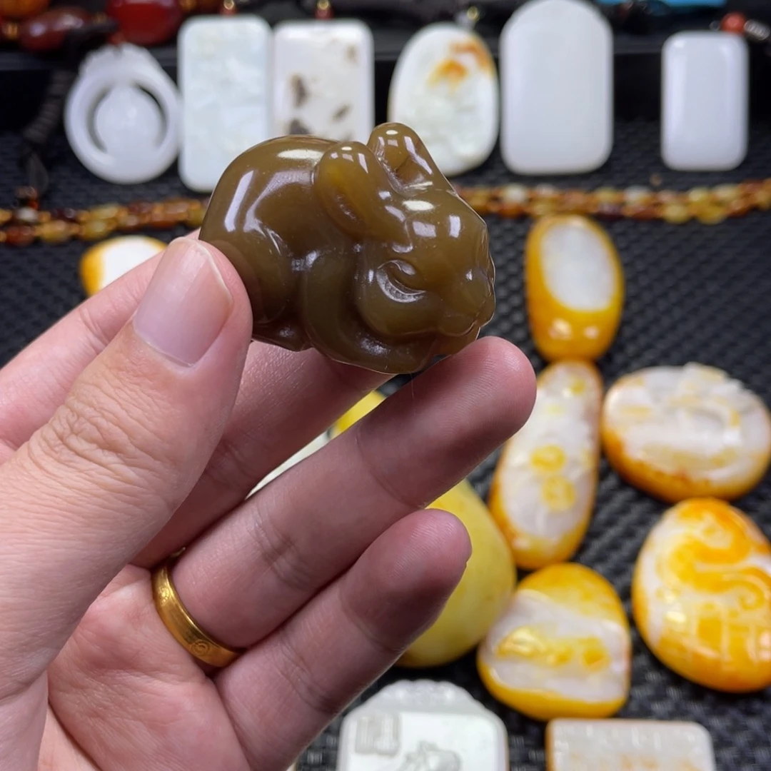 颈饰未镶嵌和田玉