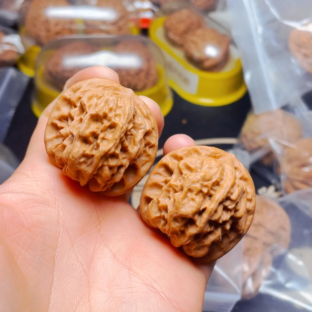 吊坠文玩核桃M****y磐石一对