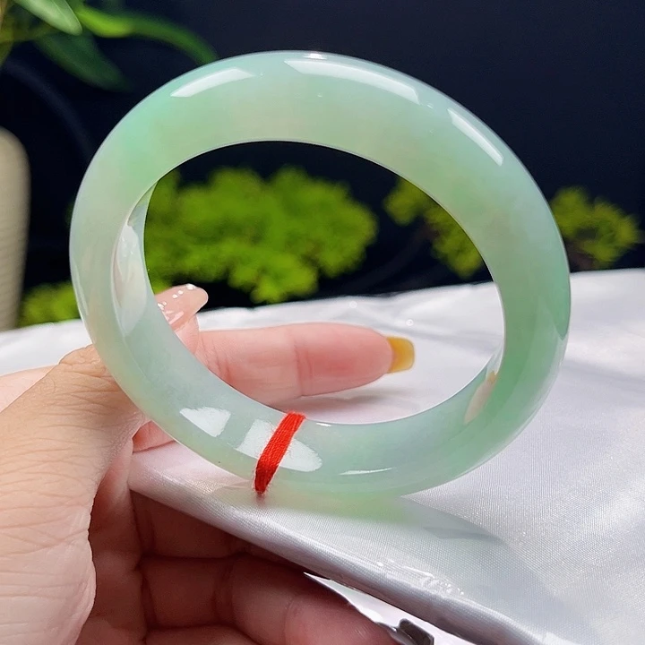 翡翠未镶嵌手镯57