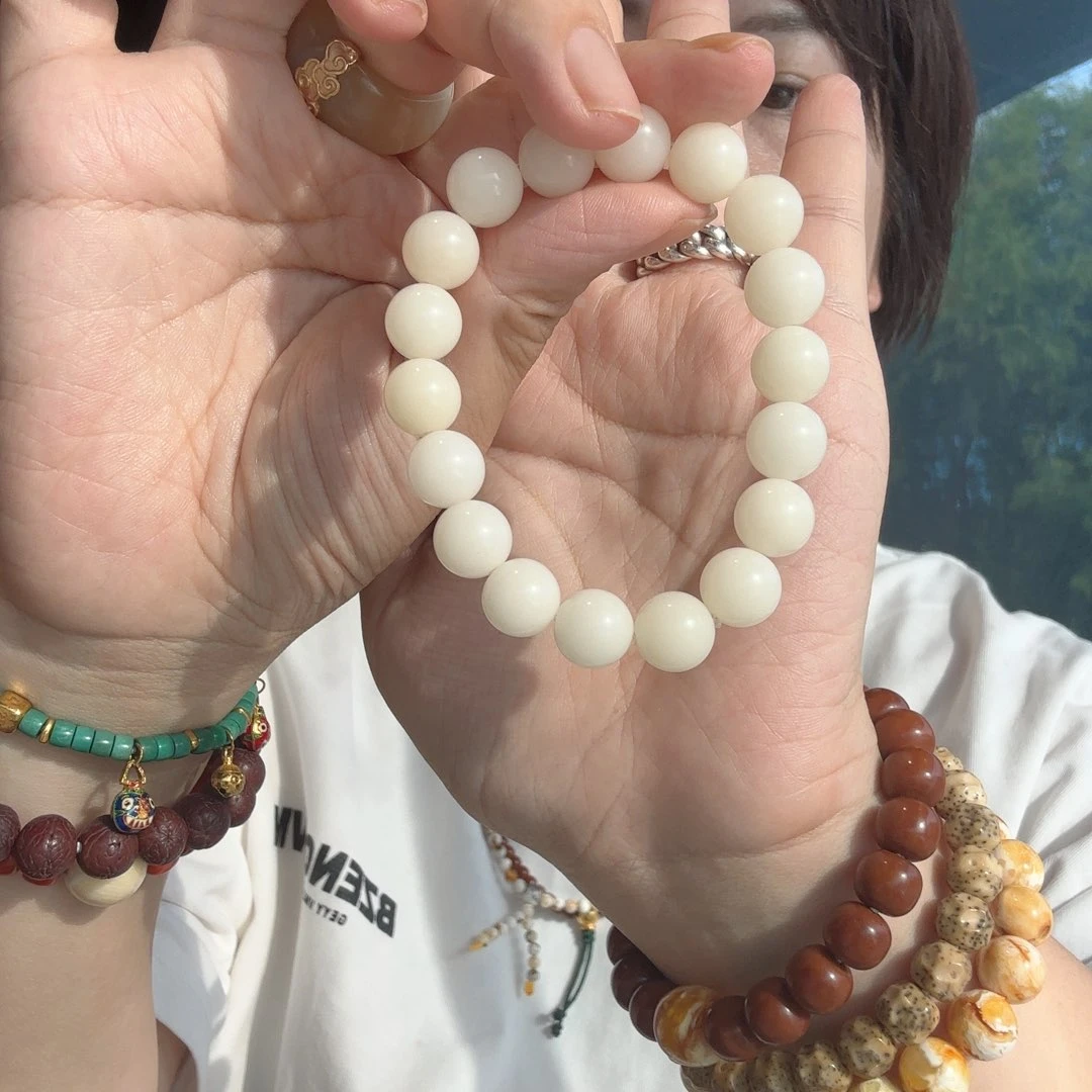白玉菩提吊坠文癫子