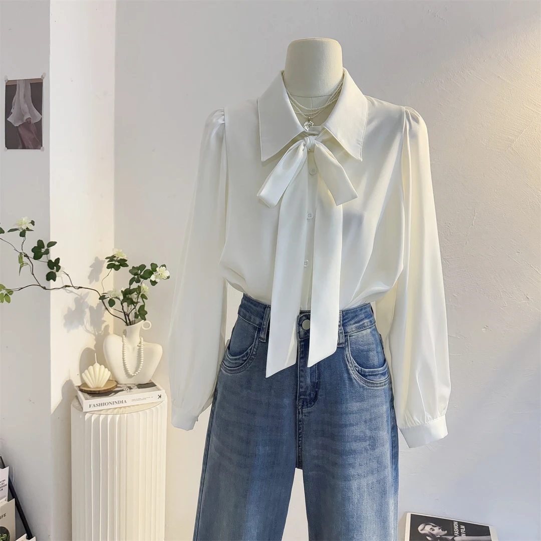 白色系带蝴蝶结缎面长袖衬衫女2025秋季气质通勤飘带衬衣正装上衣