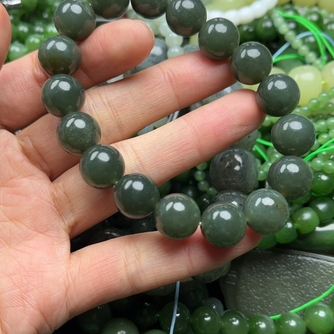 和田玉未镶嵌手串