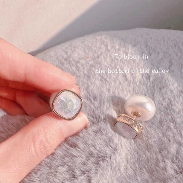 黄铜合成锆石耳饰 金色女甜美日韩耳钉饰品法式简约个性复古ins