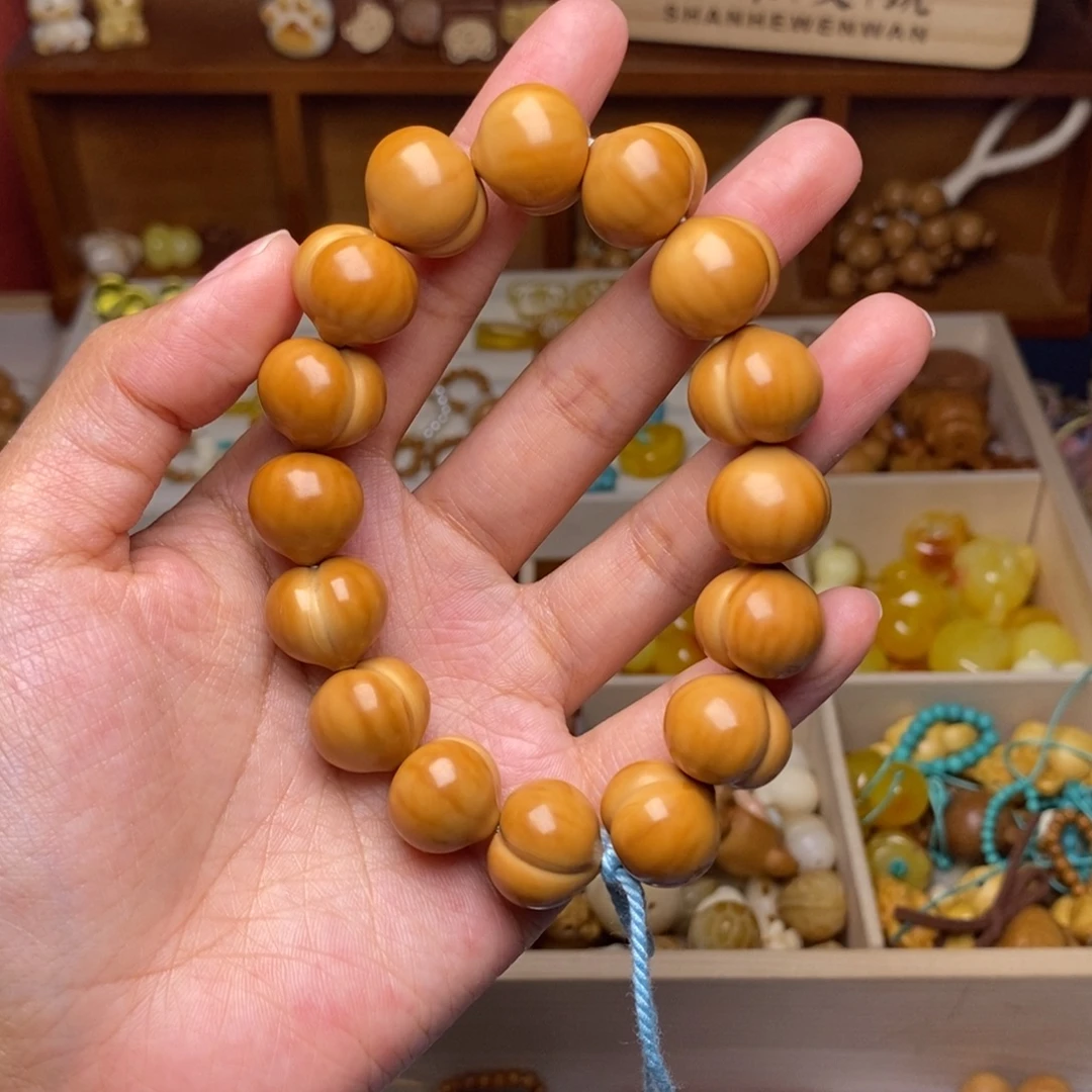 猴头核桃吊坠全品柯基16