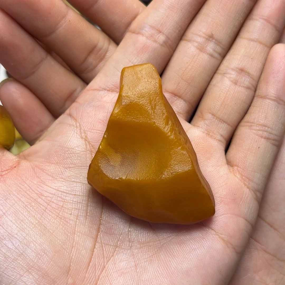 定制琥珀未镶嵌蜜蜡定制随型吊坠