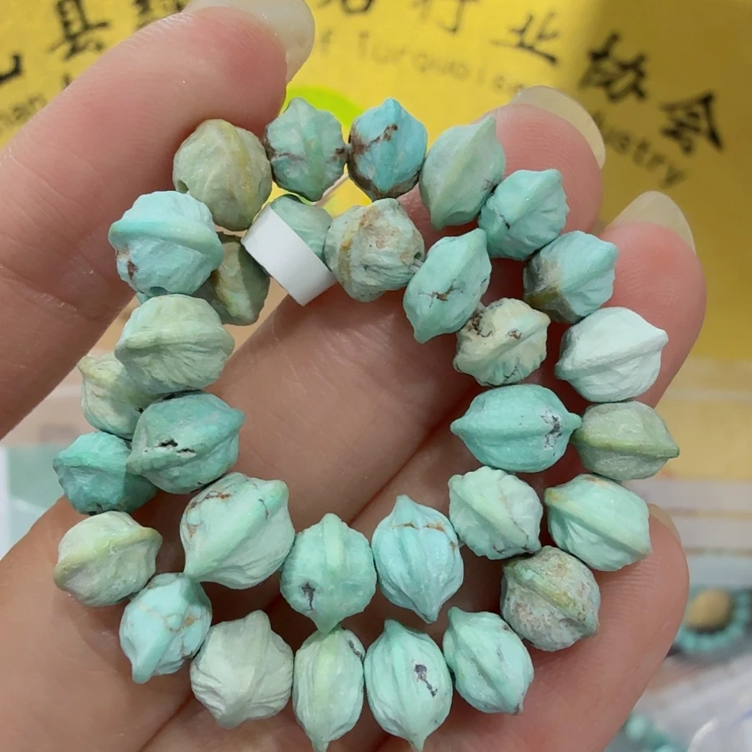 未镶嵌绿松石珠宝奇石