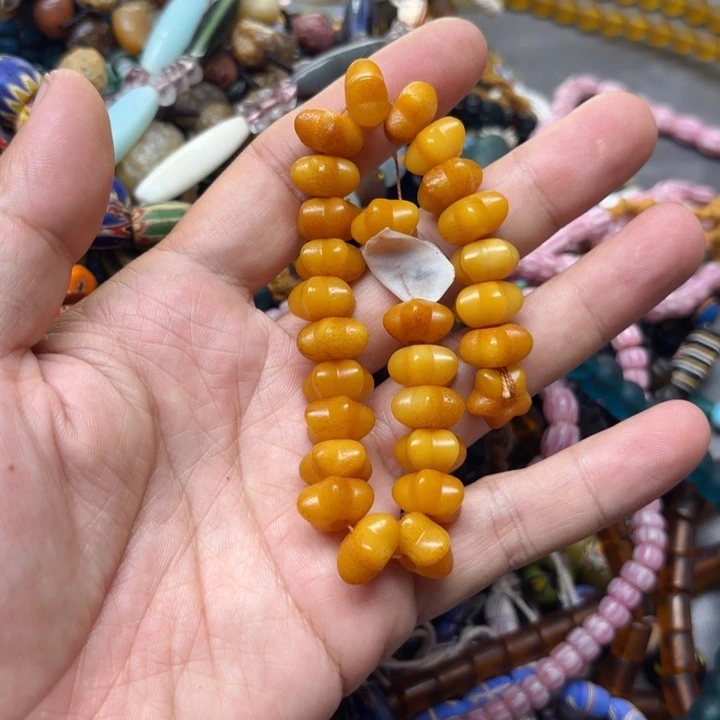 琉璃颈饰琉璃琉璃