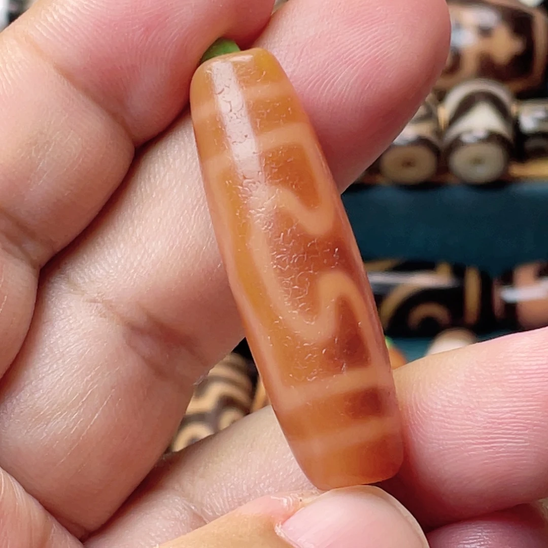 牧***歌未镶嵌锁骨玛瑙/玉髓小卢菩提三