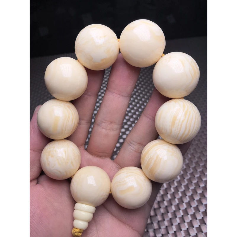 A008 25mm白色手串(多样性发其一)