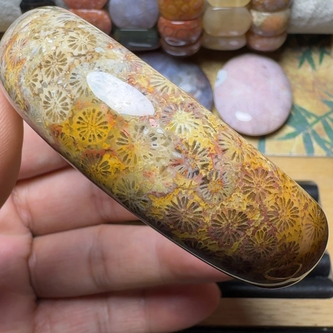 硅化玉59圈口 好看的花纹未镶嵌彩*飞