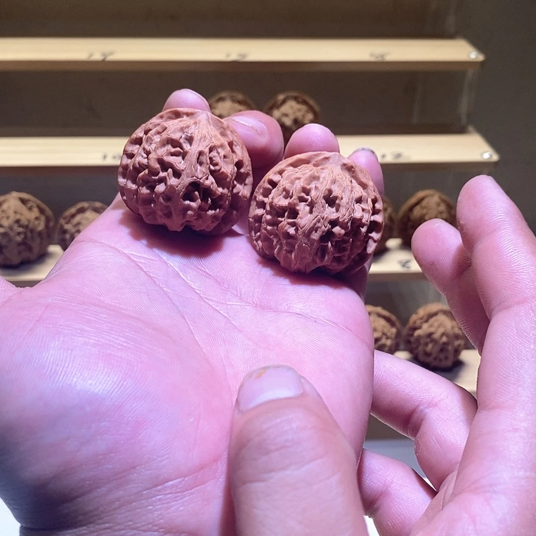 文玩核桃把件40全品苹果 3号。