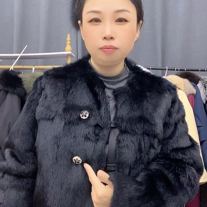 柒*…黑色大码女装修身韩版